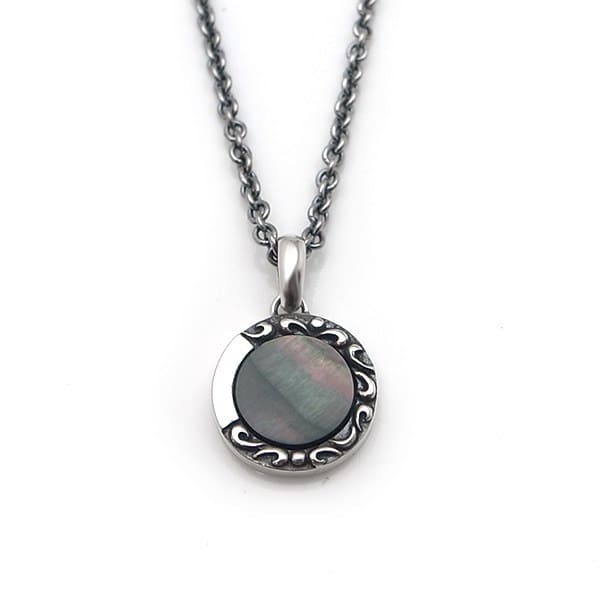 【配送選択可。ネコポス便は送料無料（指定日・ギフト不可）】【Prece】　ミラー シルバーペンダント [DT-466BS]